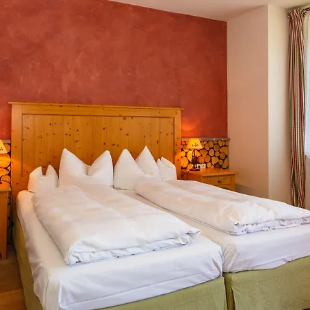 Landkomforthotel Panorama & Restaurant Bella Vista 3* 가르미슈파르텐키르헨