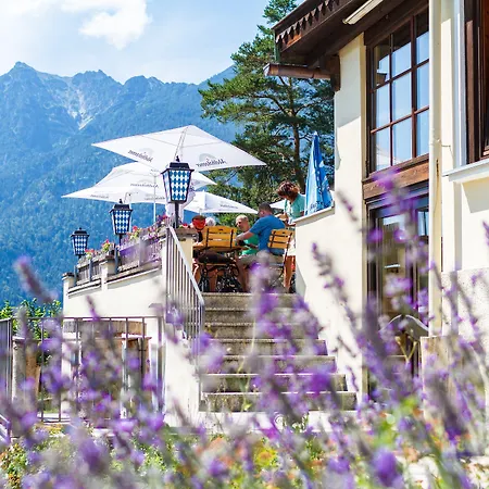 호텔 Landkomforthotel Panorama & Restaurant Bella Vista